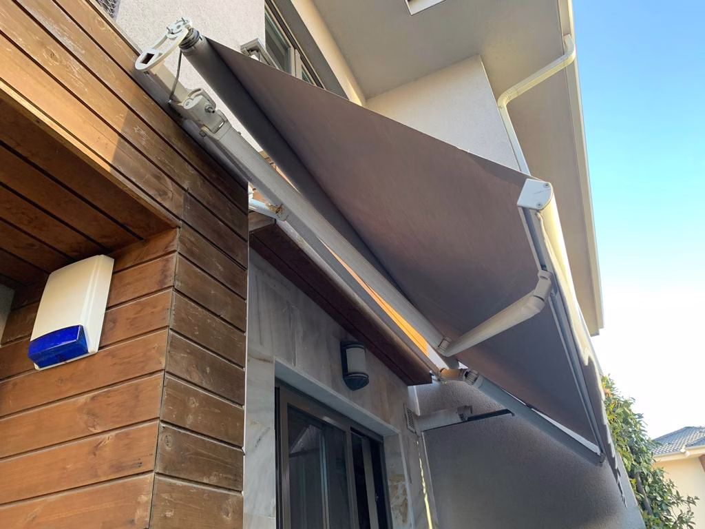 Katlanır Balkon Tentesi